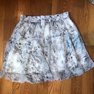 Banana Republic snake print flouncy skirt